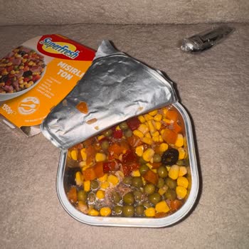 Superfresh Ton Balığı Konservesinde Ton Yok, Sadece Mısır Ve Zeytin