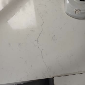 Garanti Kapsamındaki Kuvars Tezgahım Çatladı, Firma Kullanıcı Hatası İddia Ediyor