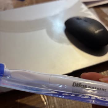 Difaş Diş Fırçası Ve Dil Temizleyicisinde Kıl Bulunması Hijyen Sorunu