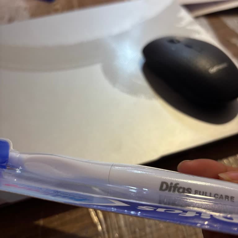 Difaş Diş Fırçası Ve Dil Temizleyicisinde Kıl Bulunması Hijyen Sorunu