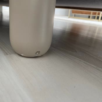 Deforme Mobilyalar Ve Çalışanların Rahatsız Edici Davranışı
