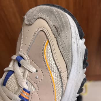 Garanti Kapsamındaki Skechers D'Lite Ayakkabısının Dikiş Açılması Ve Çözüm Talebi