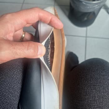 Tommy Hilfiger Ayakkabısının Kısa Sürede Su Alması Ve Müşteri Hizmetlerinden Cevap Almama