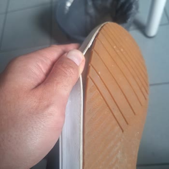 Tommy Hilfiger Ayakkabısının Kısa Sürede Su Alması Ve Müşteri Hizmetlerinden Cevap Almama