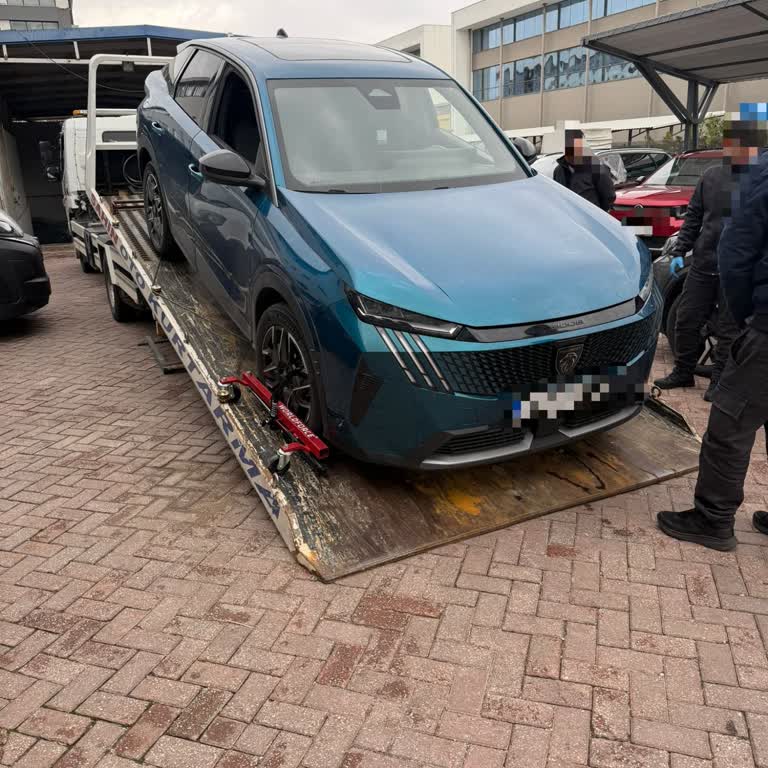 Peugeot Yetkili Servisinde İletişim Eksikliği Ve İkame Araç Sağlanamaması