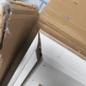 Kırık Gelen Kahve Köşesi İçin Cevapsız Müşteri Hizmetleri Ve Hızlı Değişim Talebi