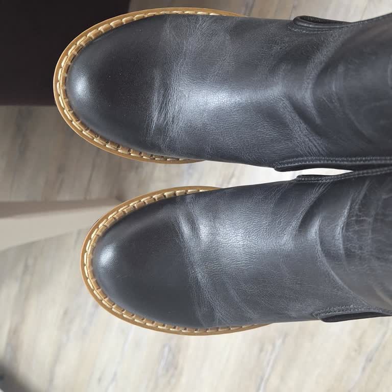 Derimod Botta Tek Kullanımdan Sonra Beyazlaşma Ve İade Reddi