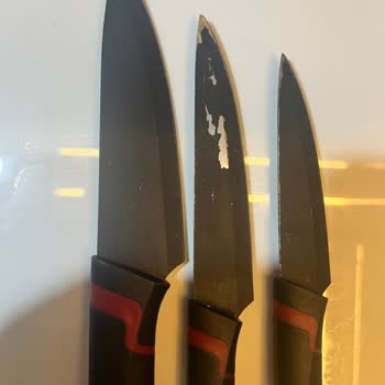 Jumbo Çatal Bıçak Setinde Boya Dökülmesi Ve Sağlık Endişesi