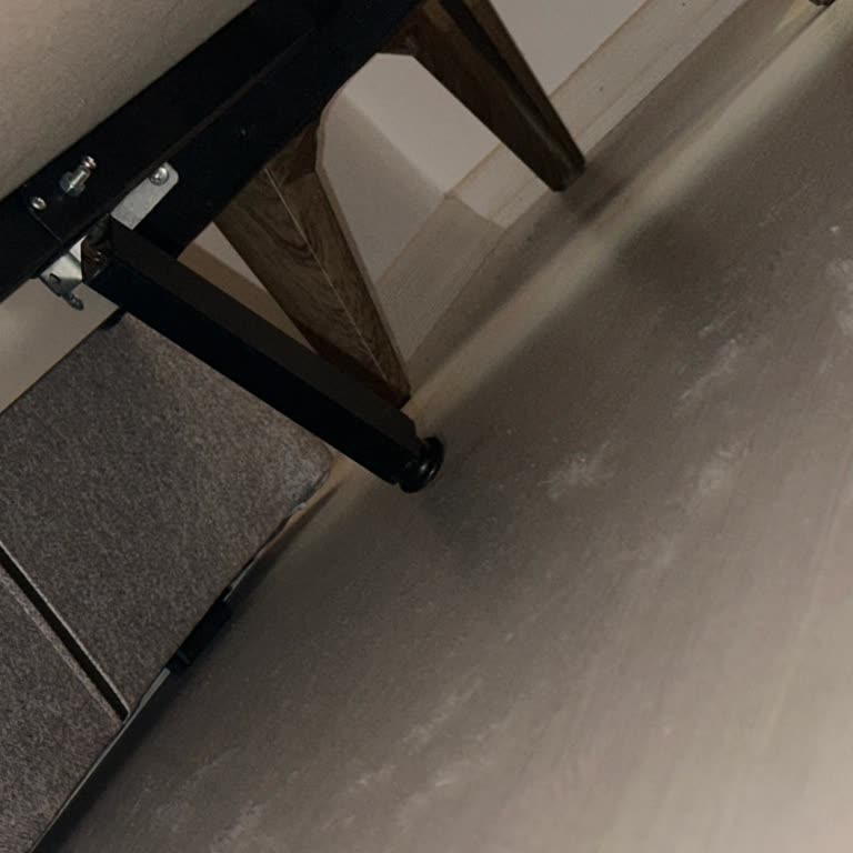 Kırılan Yatak Odası Bazası İçin Uzun Süreli Oyalama Ve Çözüm Talebi