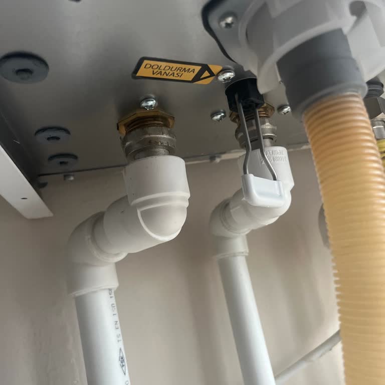 Sıkışan Su Vanası Ve Sürekli C37 Hatası Kombiyi Kullanılamaz Kılıyor