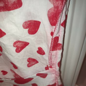 İlk Yıkamada Bozulmuş Nevresim Takımları Ve Fiş Kesilmemesi