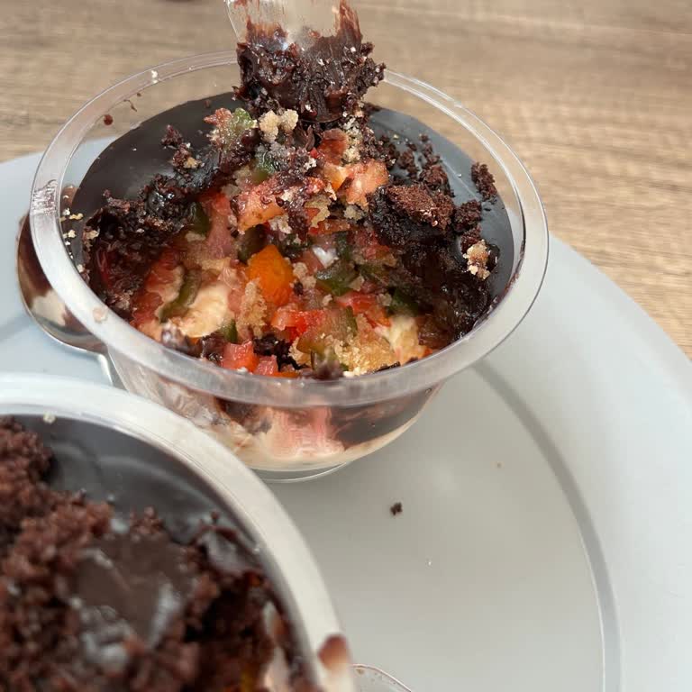 Kantin Pastasında Meyve Kabukları Ve Yabancı Maddeler Bulunması Sağlık Riski Oluşturuyor