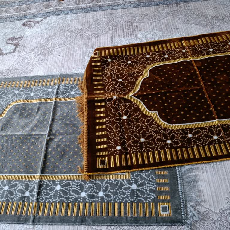 İlan Edilen Kadife Kalpli Seccade Ve Zikirmatik Hediyesi Eksik Gönderildi