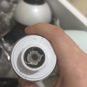 Karaca Züccaciye Malzeme Dayanmadı ve Direkt Deforme Oldu