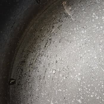 Kaplaması Soyulan Tencere Seti Sağlık Riski Oluşturuyor, Garanti Süresi Nedeniyle Şikayet