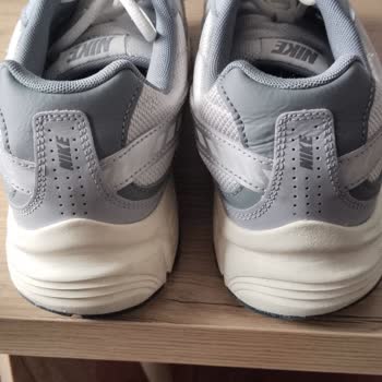 Ayakkabının İçindeki Sert Metal Parçanın Kayması Ve Garanti İadesi Reddi