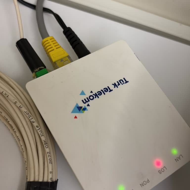 Kablo Arızası Nedeniyle İnternet Kesintisi Ve Çözülmeyen Şikayetler Beni Mahsur Bıraktı