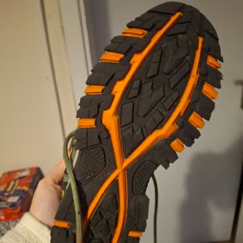 Deichmann'dan Alınan Su Geçirmez Bot İlk Kullanımda Su Aldı