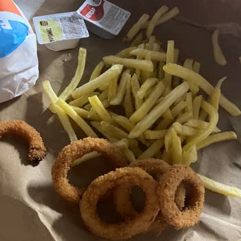 Buz Gibi Ve Hijyen Şüphesi Taşıyan Burger King Siparişine İade Talebi