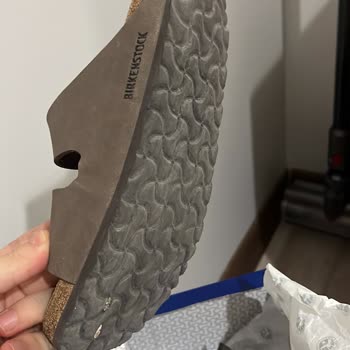 Kullanılmış Görünen Birkenstock Terlik Teslimatı Ve Tam İade Talebi