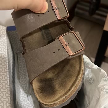 Kullanılmış Görünen Birkenstock Terlik Teslimatı Ve Tam İade Talebi