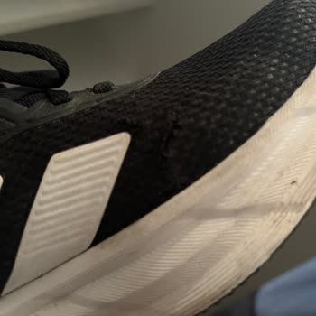 Adidas Galaxy 7M Ayakkabısının Bir Ayda Yırtılan File Kısmı Kalite Sorunu