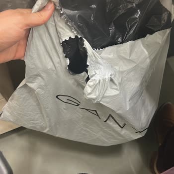 Gant’ın Hediye Paketi Gönderimindeki Aksaklık Müşteriyi Hayal Kırıklığına Sürükledi