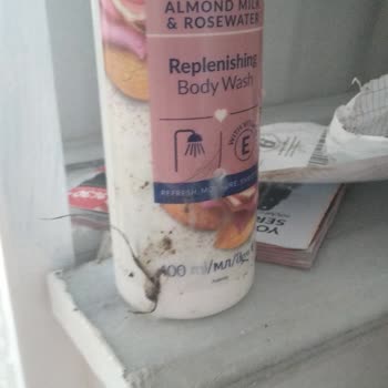 Habersiz Bırakılan Hasarlı Koli Ve Cevapsız Şikayet Hattı