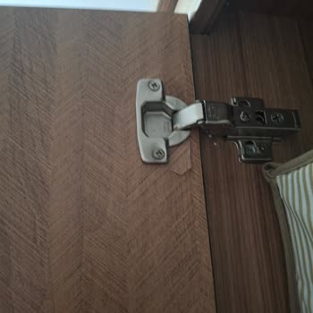 Garanti Kapsamındaki Kapak Arızası Ve Haksız Ücret Talebi