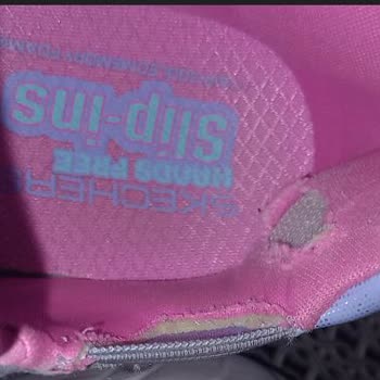 Kısa Sürede Deforme Olan Skechers Ayakkabıda Para İadesi Talebi