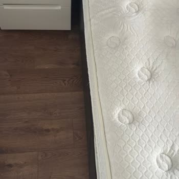 Garanti Kapsamında Yatağın Kenarında Çökme Ve Cevapsız Müşteri Hizmeti