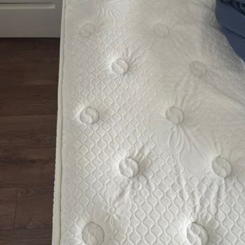 Garanti Kapsamında Yatağın Kenarında Çökme Ve Cevapsız Müşteri Hizmeti