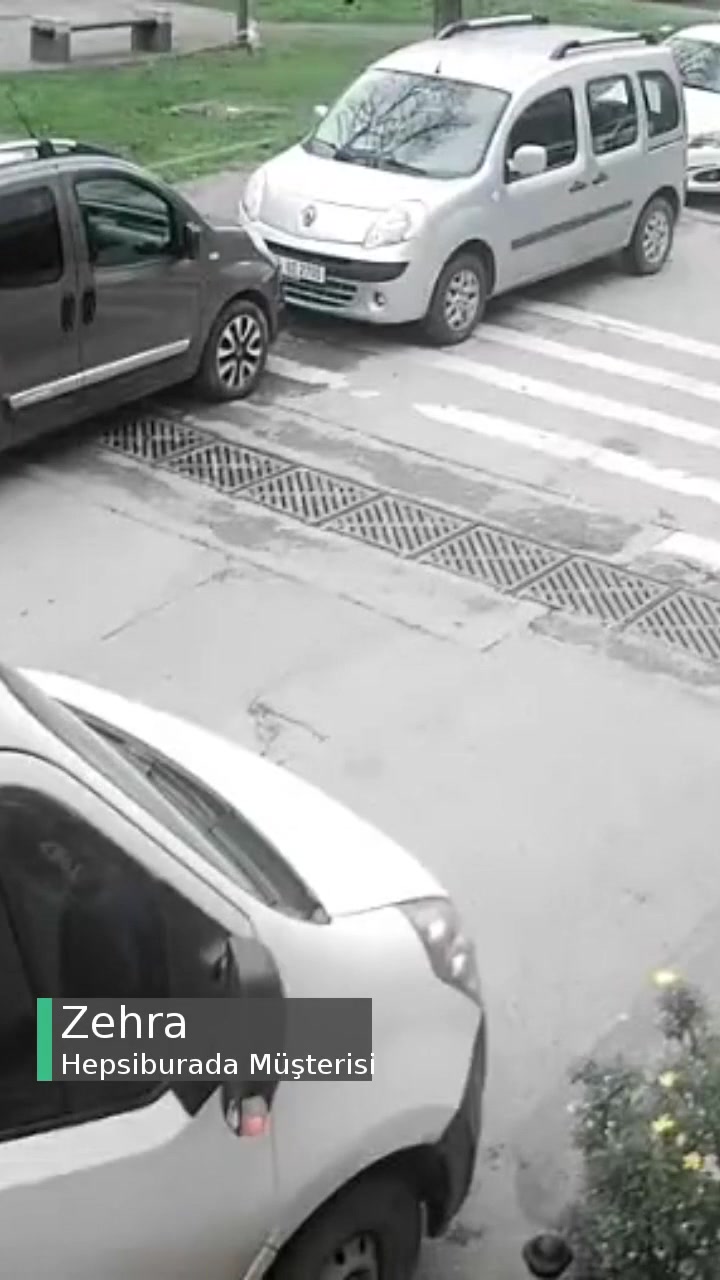 Hepsiburada Ve Aras Kargo El Ele Verip Beni Mağdur Ettiler videonun kapak resmi