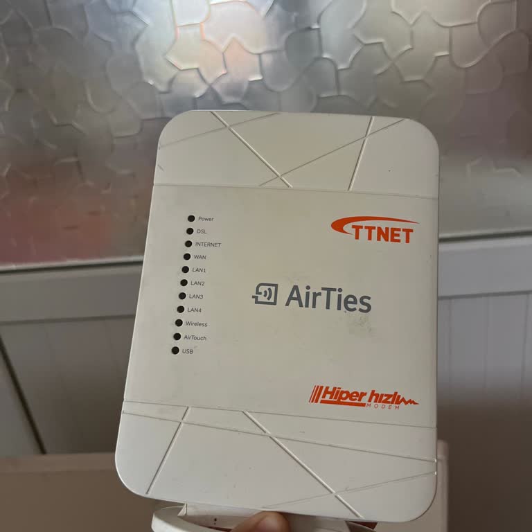 Türk Telekom'dan Yanmış Modem Ve Fiber Çekimi İçin Acil Çözüm Talebi