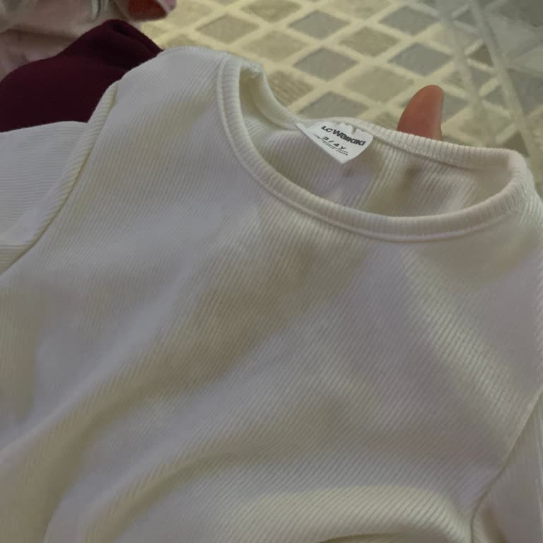 Leke Görmüş Badi Ürününden Hayal Kırıklığı Ve Değişim Talebi