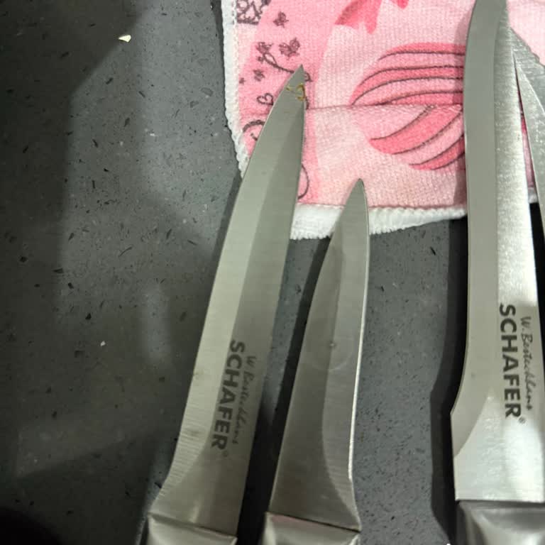 Paslanmaz Olduğu Söylenen Bıçak Seti 4 Ayda Paslandı, Değişim Talep Ediliyor