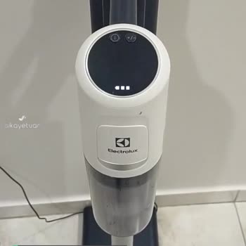 İz Teknoloji Servisi Electrolux Dikey Şarjlı Süpürgenin Sorunu Giderilmedi!