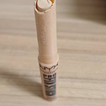 Nyx Pro Fix Stick Kapatıcı Hasarlı Ve Açık Şeritle Geldi, İade Veya Yeniden Gönderim Talep Ediyorum