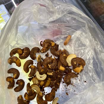 Pınar Kuruyemiş Kabuklu Kaju'da Sigara İzmariti Ortaya Çıktı