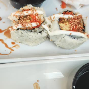 Sopung Kore Restoranı Yemekler Soğuk Hijyen Yok ve Fazladan Para Aldılar