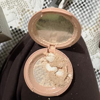 Kırık Highlighter Teslimatı Ve Yetersiz Müşteri Desteği