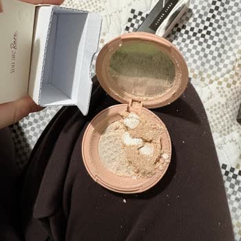 Kırık Highlighter Teslimatı Ve Yetersiz Müşteri Desteği