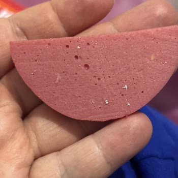 BİM Salamında Gri Sim Benzeri Parça Ve Sağlık Riski