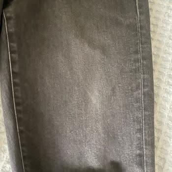 Mavi Dörtyol Mağazasından Aldığım Kot Pantolonun Diz Bölgesinde Yırtılma Ve Solma Sorunu