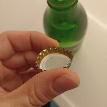 Paslı Kapaklı Cam Şişe Maden Suyu İçin Değişim Ve İnceleme Talebi