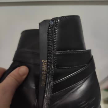 Derimod Botunun Az Kullanımda Tabanı Ayrıldı, Garanti Süresi Yetersiz Ve Mağaza Yardım Sunmadı