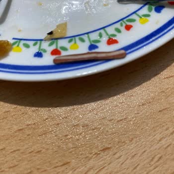 Cevizli Baklavanın İçinde Karton Parçası: Hijyen Ve Güven Sorunu