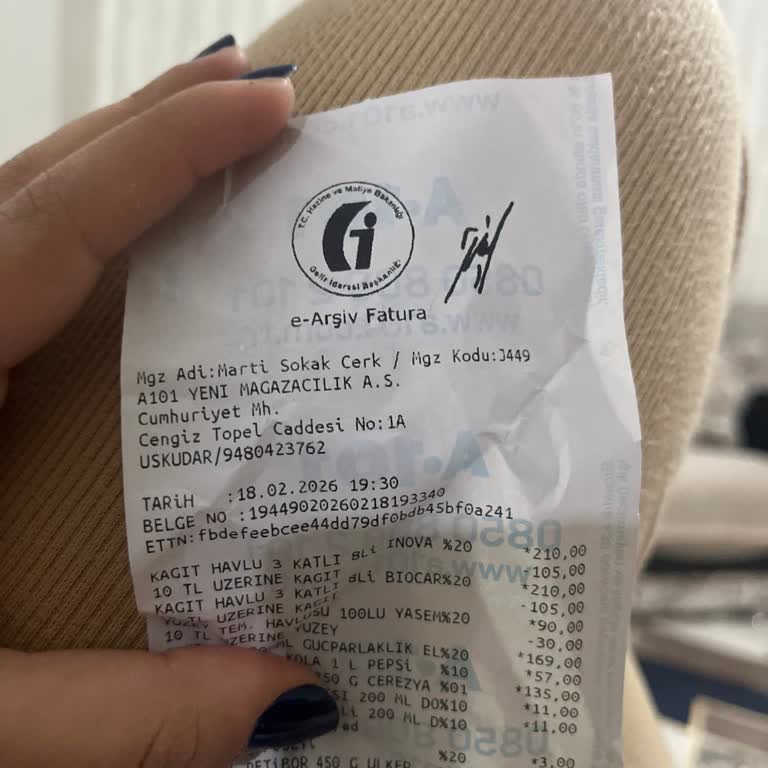 Kasiyerin Hakaretli Ve Saygısız Tutumu