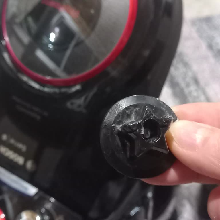 Bosch Serie 8 Süpürge Performans Ve Filtre Sorunlarıyla Ayıplı Ürün