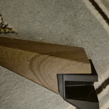 Kelebek Mobilya’nın Koltuk Takımının Ayağı 4 Yılda Kırıldı: Ücretsiz Dayanıklı Yedek Parça Talebi